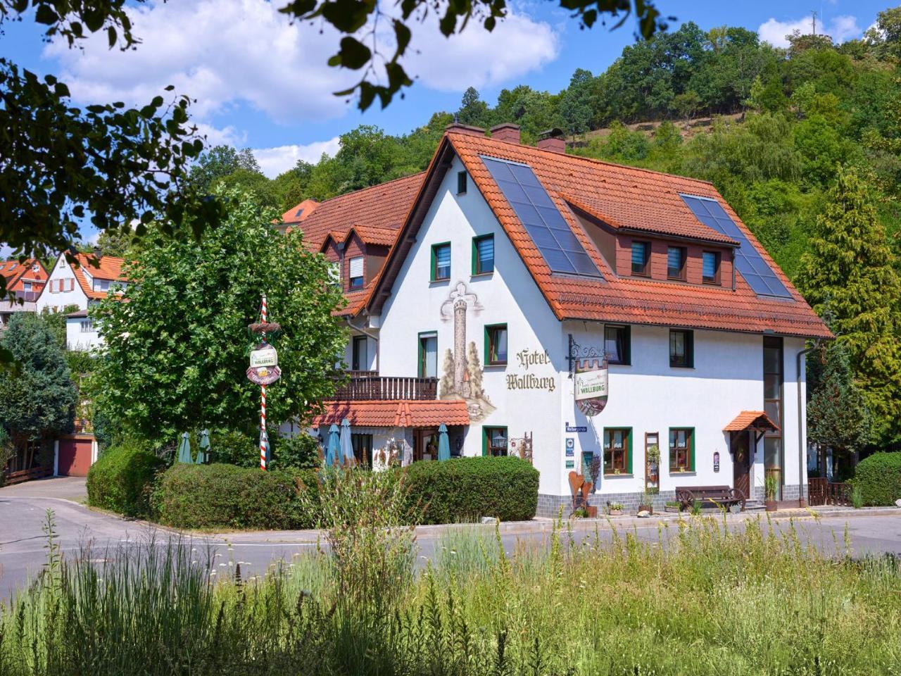 Hotel Landgasthof Wallburg Eltmann Exteriör bild